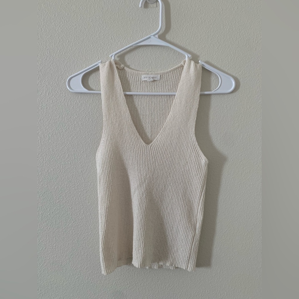 Blu Pepper Ivory Ribbed V-Neck Tank Top